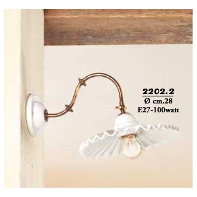 Applique wall lamp in brass and retro country pleated white ceramic lampshade - Ø 28 cm