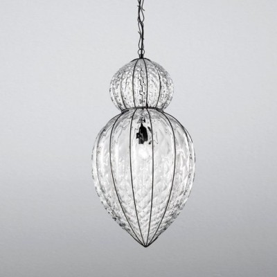 Elegant chandelier in Venetian blown glass